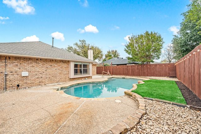 1037 Colony Street, Flower Mound, TX 75028