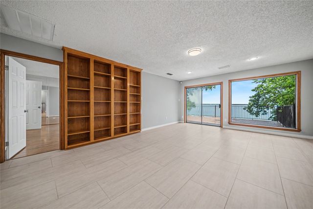 3516 Lakeside Drive, Rockwall, TX 75087