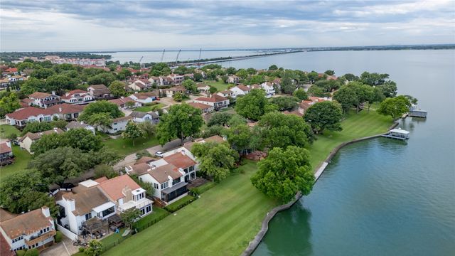 3516 Lakeside Drive, Rockwall, TX 75087