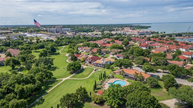 3516 Lakeside Drive, Rockwall, TX 75087