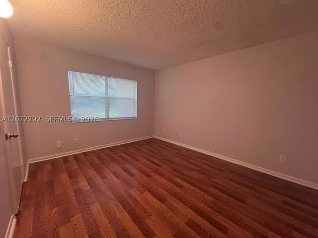 10381 NW 8th St 102, Pembroke Pines, FL 33026