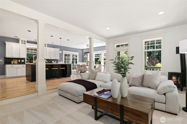 1406 218th Avenue NE, Sammamish, WA 98074