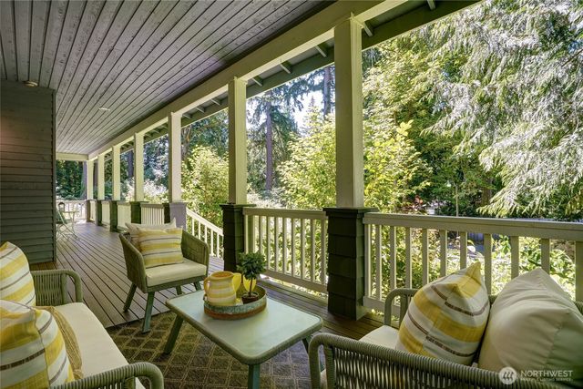 1406 218th Avenue NE, Sammamish, WA 98074
