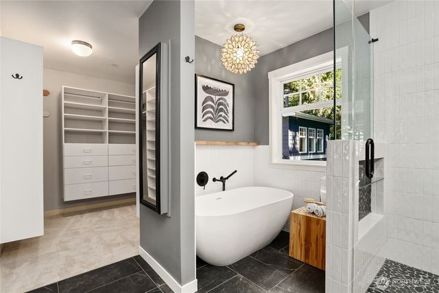 1406 218th Avenue NE, Sammamish, WA 98074