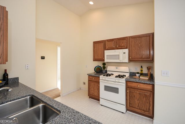 1000 River Plantation Drive, Woodstock, GA 30188