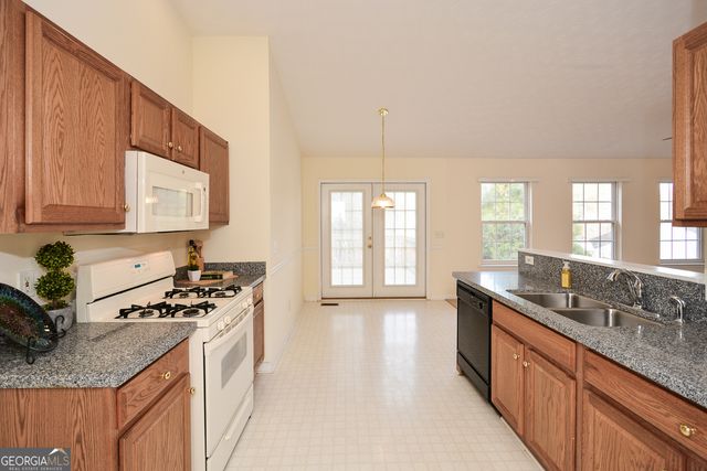 1000 River Plantation Drive, Woodstock, GA 30188