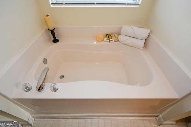 1000 River Plantation Drive, Woodstock, GA 30188