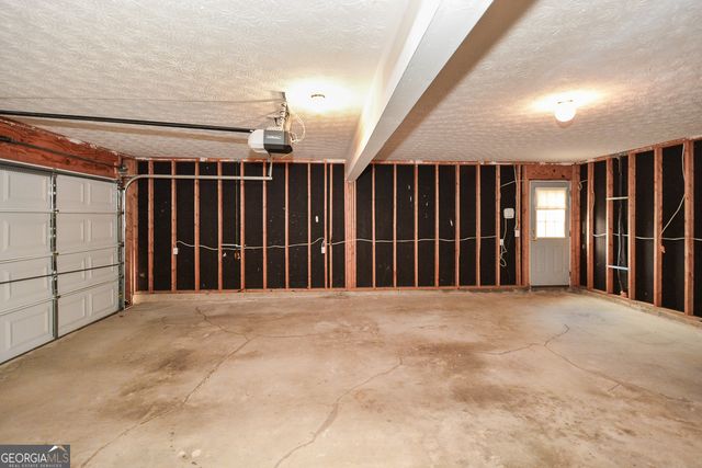 1000 River Plantation Drive, Woodstock, GA 30188