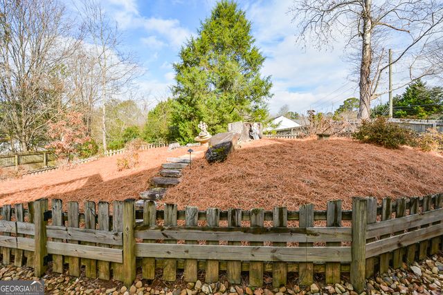 1000 River Plantation Drive, Woodstock, GA 30188