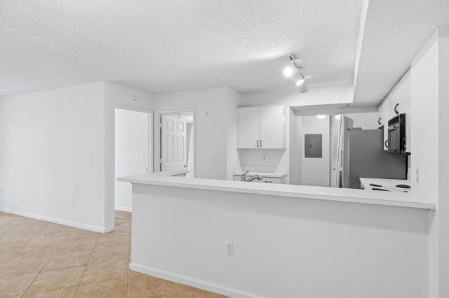 278 Village Boulevard 8106, Tequesta, FL 33469