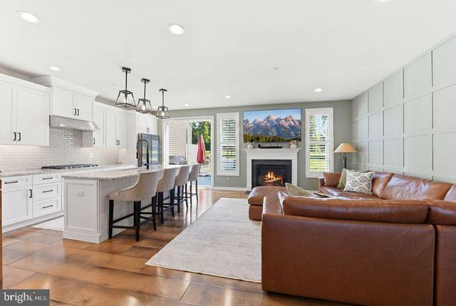 11 UMBRELL DR, Eagleville, PA 19403