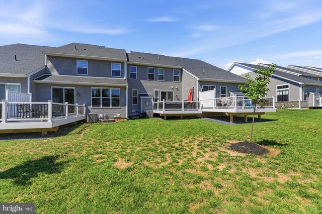 11 UMBRELL DR, Eagleville, PA 19403