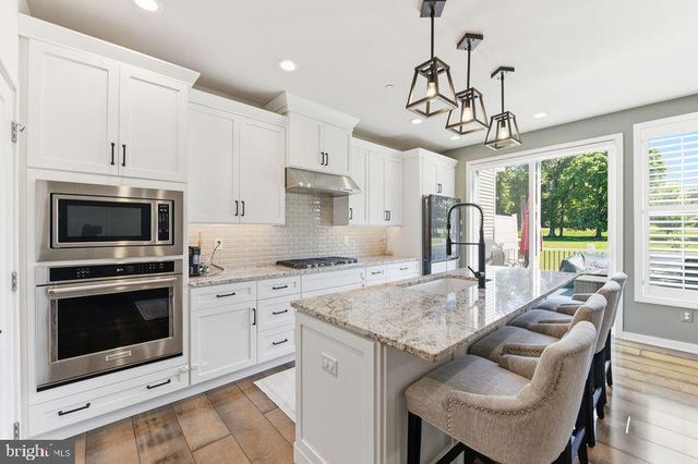 11 UMBRELL DR, Eagleville, PA 19403