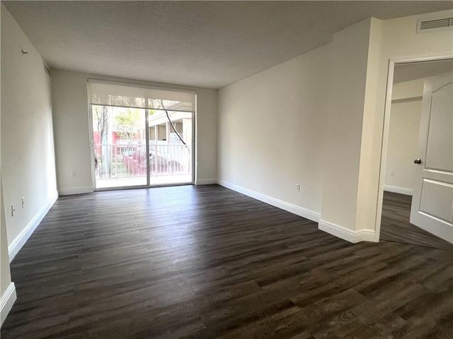 18335 NW 68 Avenue 255-611, Hialeah, FL 33015
