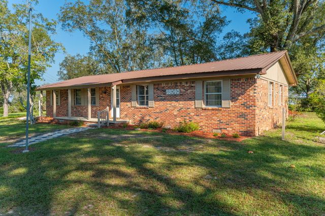 18040 US HWY 331 N, Defuniak Springs, FL 32433
