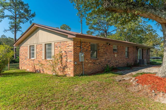 18040 US HWY 331 N, Defuniak Springs, FL 32433