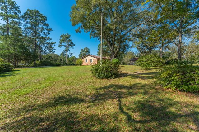 18040 US HWY 331 N, Defuniak Springs, FL 32433
