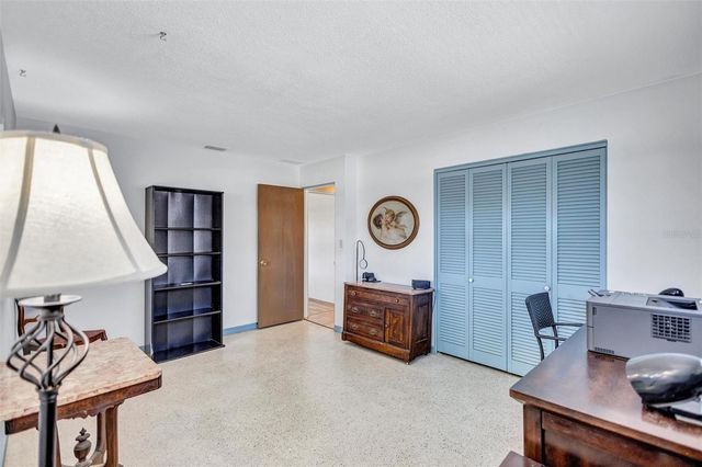 6721 13TH AVENUE N, St Petersburg, FL 33710