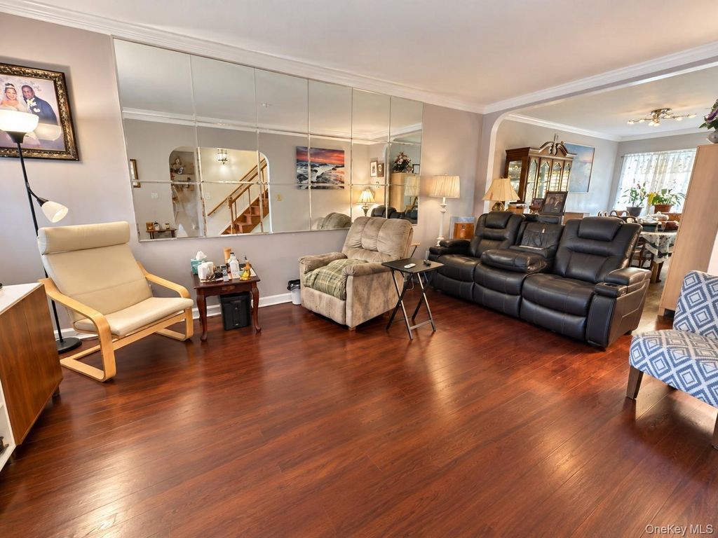 578 Remsen Avenue, Brooklyn, NY 11236 — photo 3