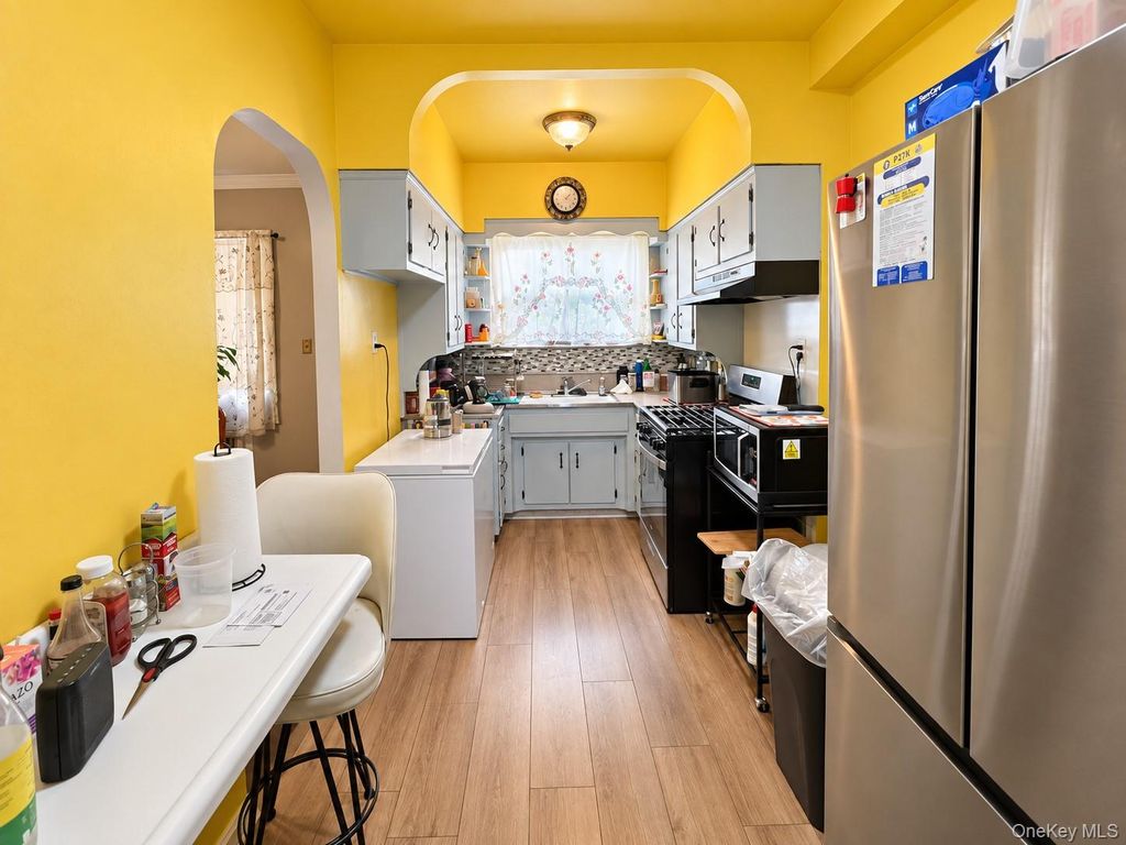 578 Remsen Avenue, Brooklyn, NY 11236 — photo 5