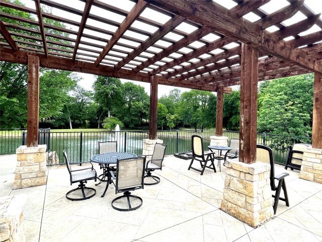 2713 Troutt Drive, Carrollton, TX 75010
