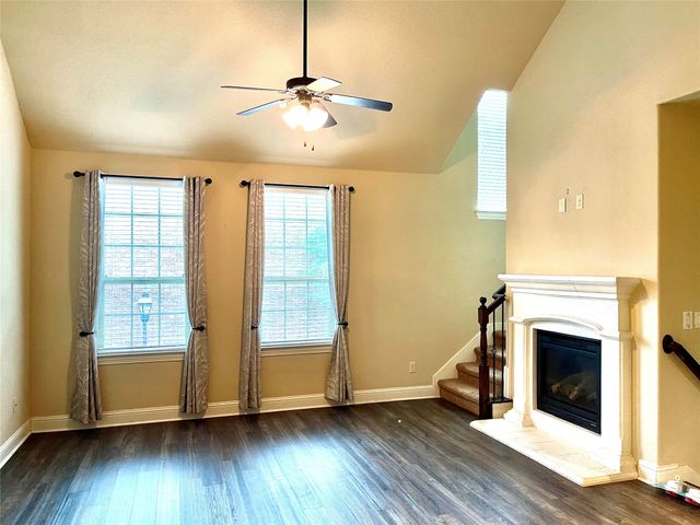 2713 Troutt Drive, Carrollton, TX 75010