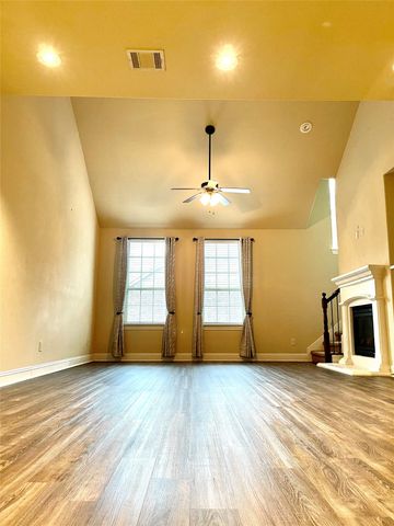 2713 Troutt Drive, Carrollton, TX 75010