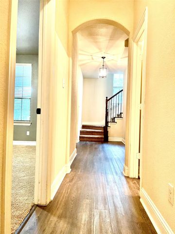 2713 Troutt Drive, Carrollton, TX 75010