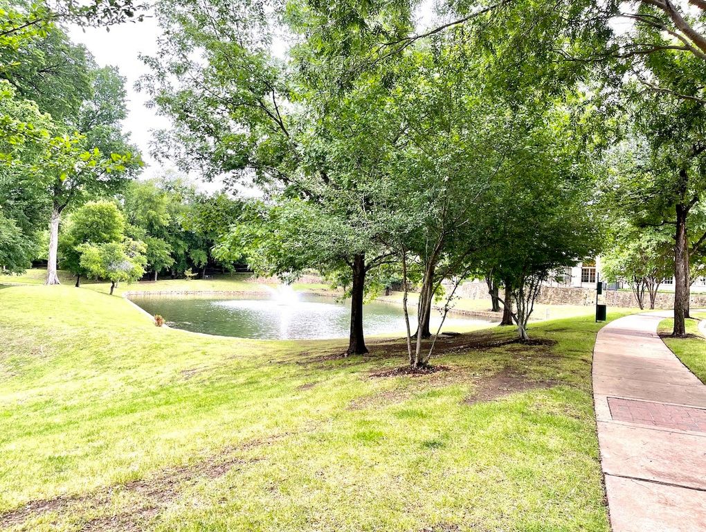 2713 Troutt Drive, Carrollton, TX 75010