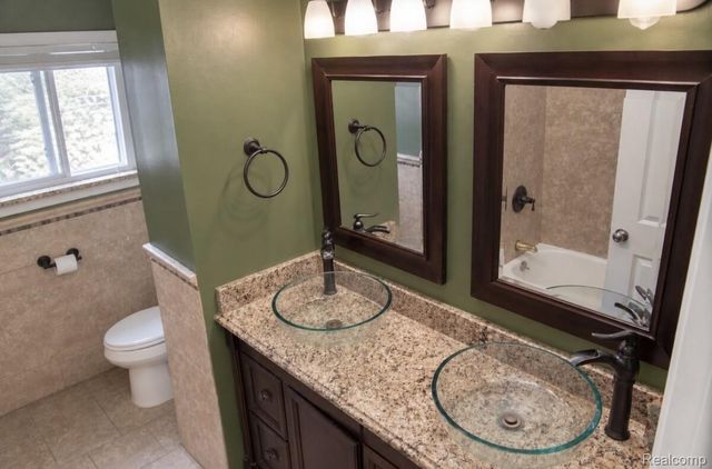 8465 Tinkler Road, Sterling Heights, MI 48312