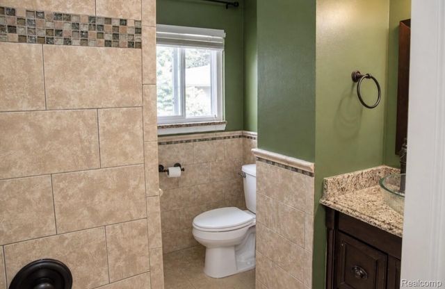 8465 Tinkler Road, Sterling Heights, MI 48312