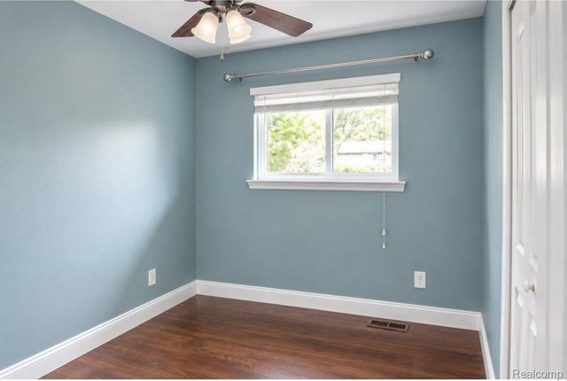 8465 Tinkler Road, Sterling Heights, MI 48312