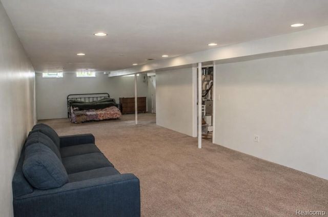 8465 Tinkler Road, Sterling Heights, MI 48312