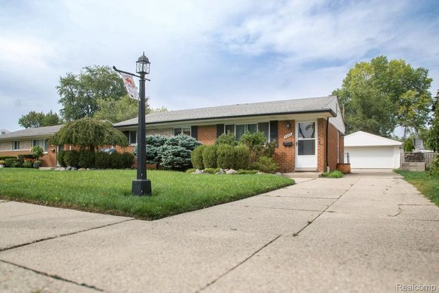 8465 Tinkler Road, Sterling Heights, MI 48312