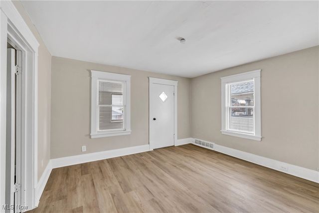 14019 Hale Avenue, Cleveland, OH 44110