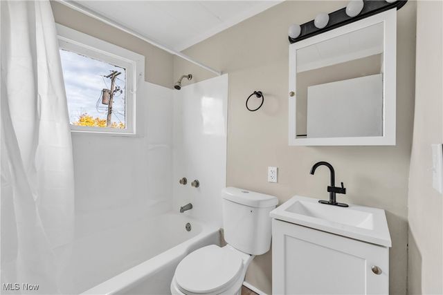 14019 Hale Avenue, Cleveland, OH 44110