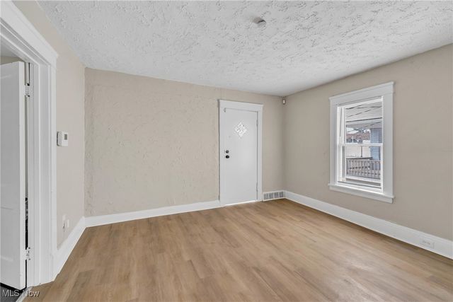 14019 Hale Avenue, Cleveland, OH 44110