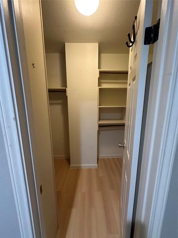 10005 Kemp Forest Drive, Houston, TX 77080