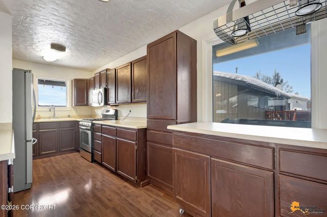 1153 W 71st Court, Anchorage, AK 99518