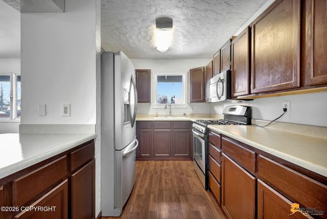 1153 W 71st Court, Anchorage, AK 99518