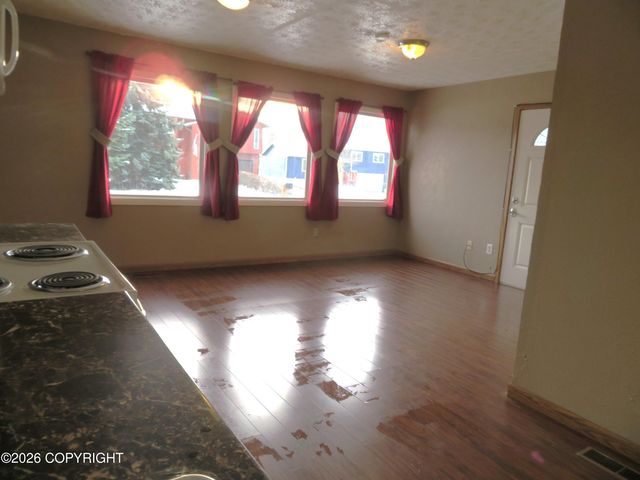 1153 W 71st Court, Anchorage, AK 99518