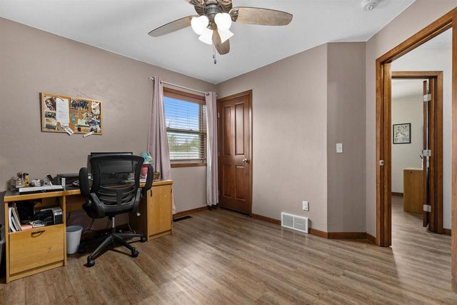 W6220 SHERWOOD POINT COURT, Greenville, WI 54942