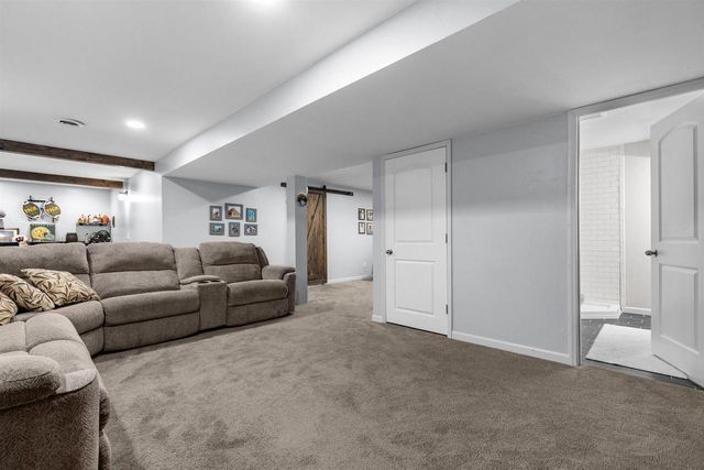 W6220 SHERWOOD POINT COURT, Greenville, WI 54942