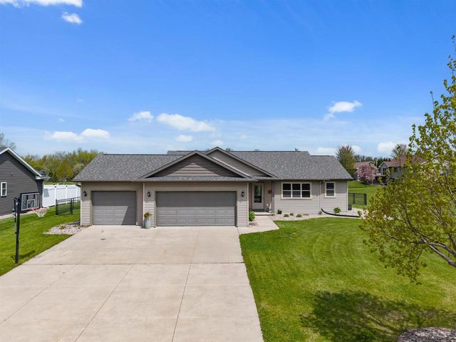 W6220 SHERWOOD POINT COURT, Greenville, WI 54942