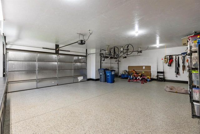 W6220 SHERWOOD POINT COURT, Greenville, WI 54942