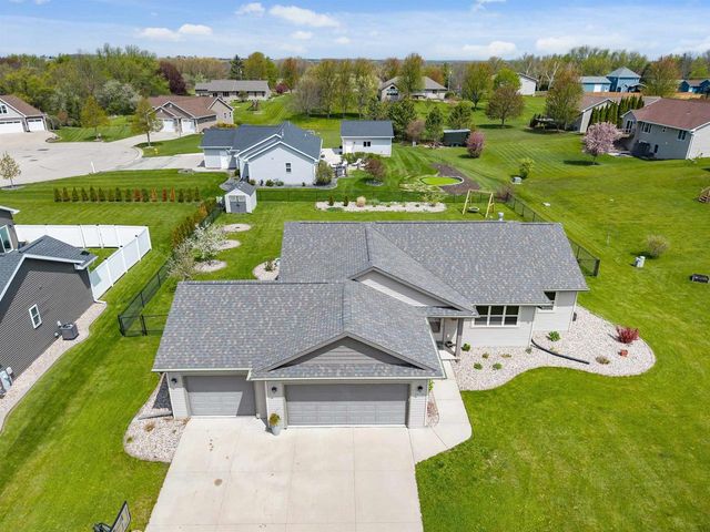W6220 SHERWOOD POINT COURT, Greenville, WI 54942