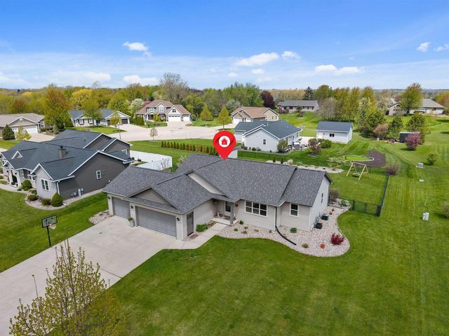 W6220 SHERWOOD POINT COURT, Greenville, WI 54942