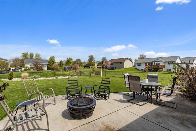 W6220 SHERWOOD POINT COURT, Greenville, WI 54942