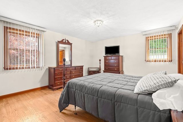 12 Landers Rd, Stoneham, MA 02180