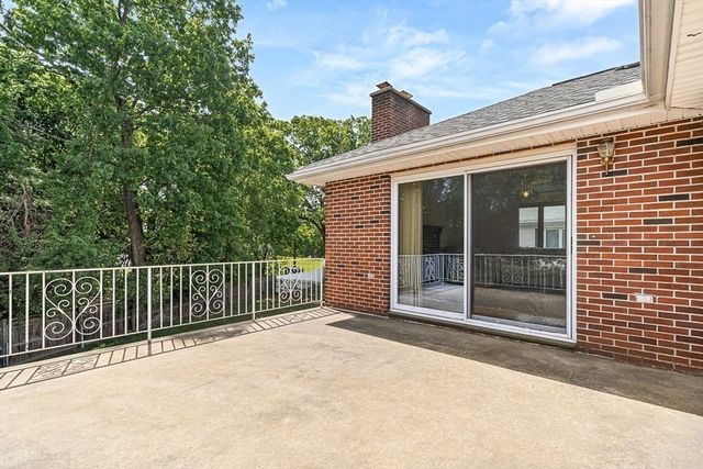 12 Landers Rd, Stoneham, MA 02180